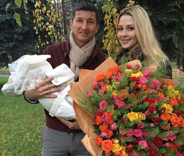 Экс-супруг Юлии Началовой стал отцом в третий раз