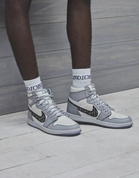 Nike показал кроссовки из коллаборации с Dior